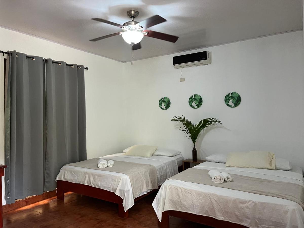 Bed and Breakfast La Jungla Puerto Carrillo Esterno foto