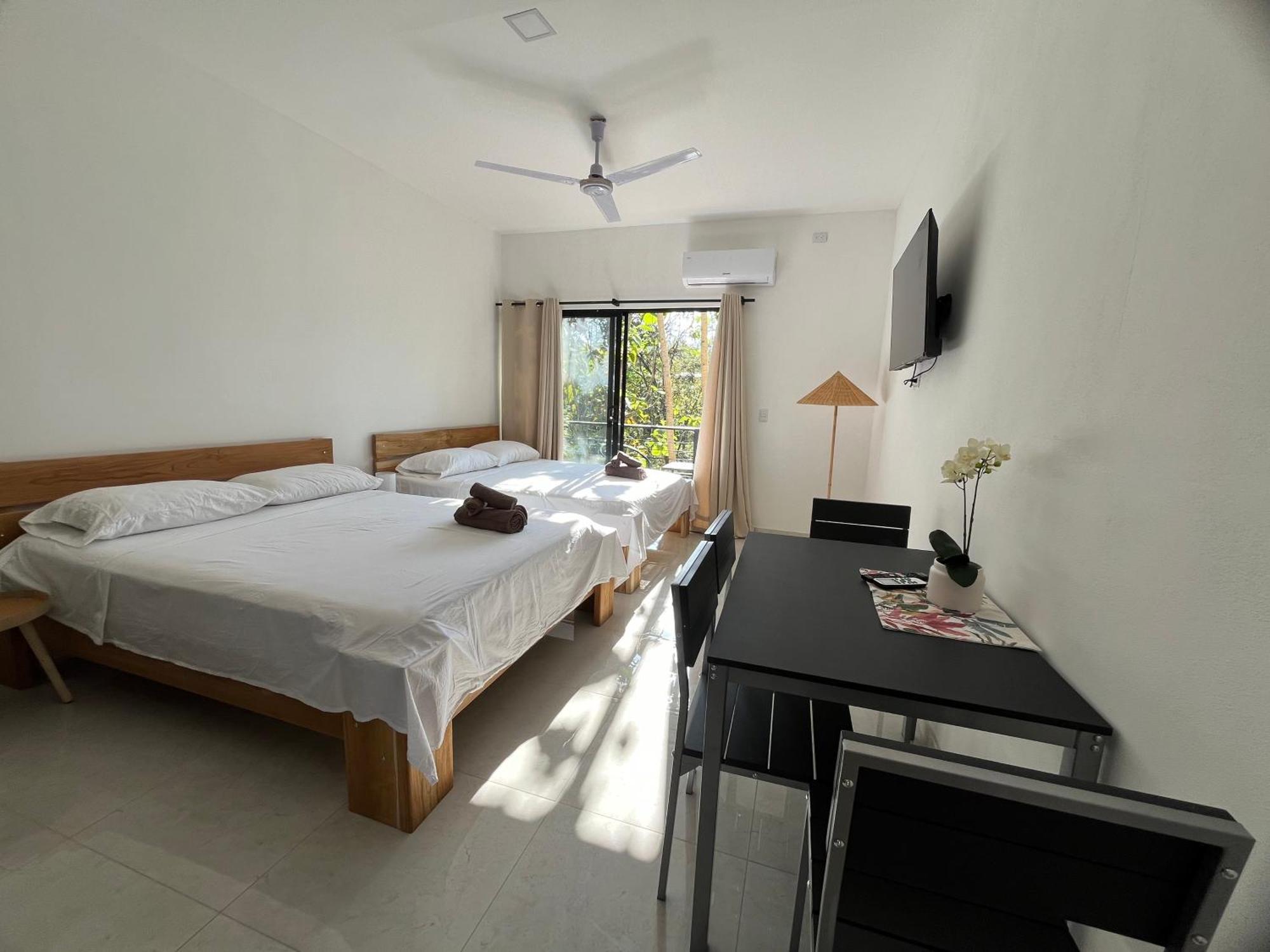 Bed and Breakfast La Jungla Puerto Carrillo Esterno foto