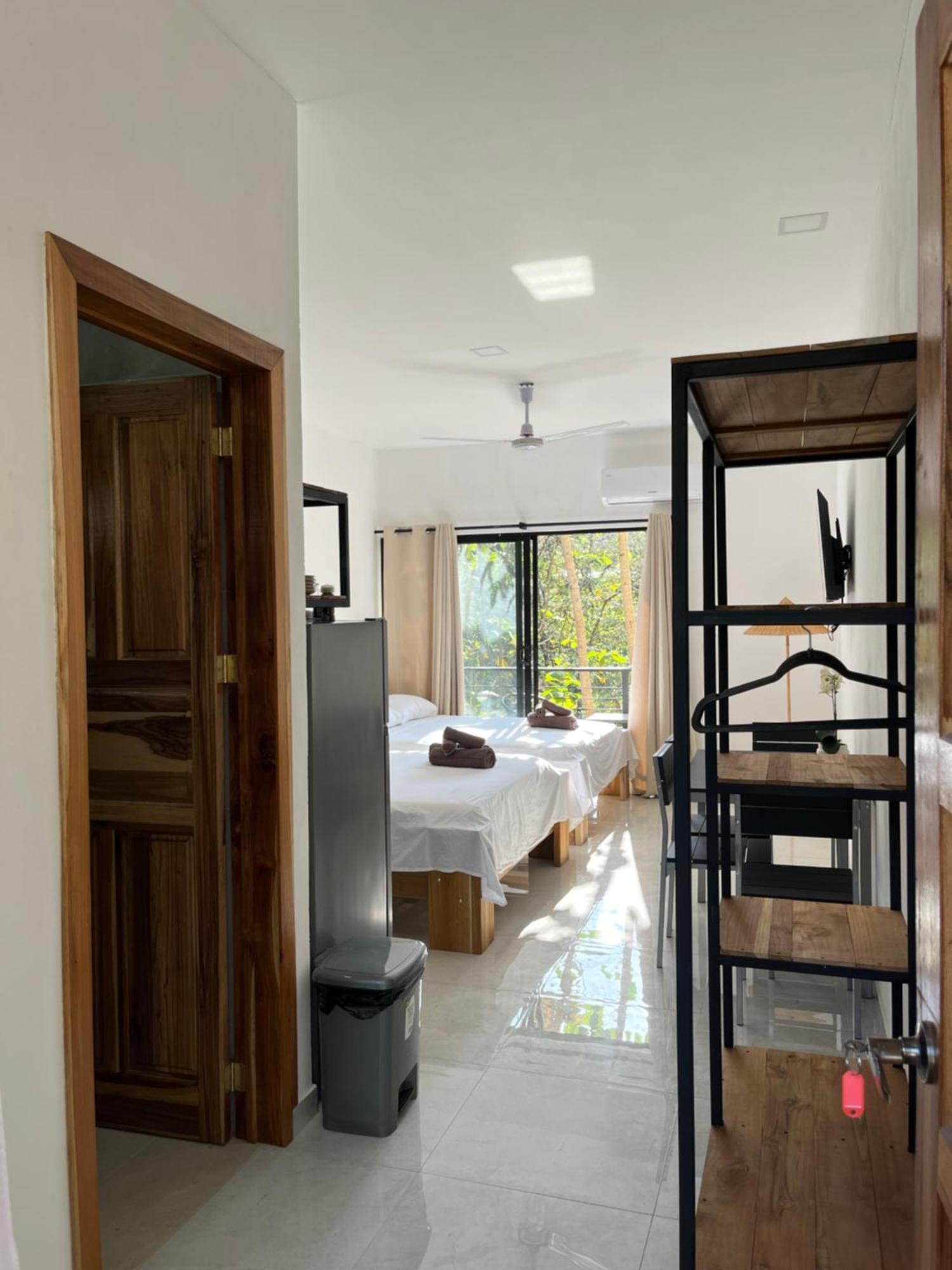 Bed and Breakfast La Jungla Puerto Carrillo Esterno foto