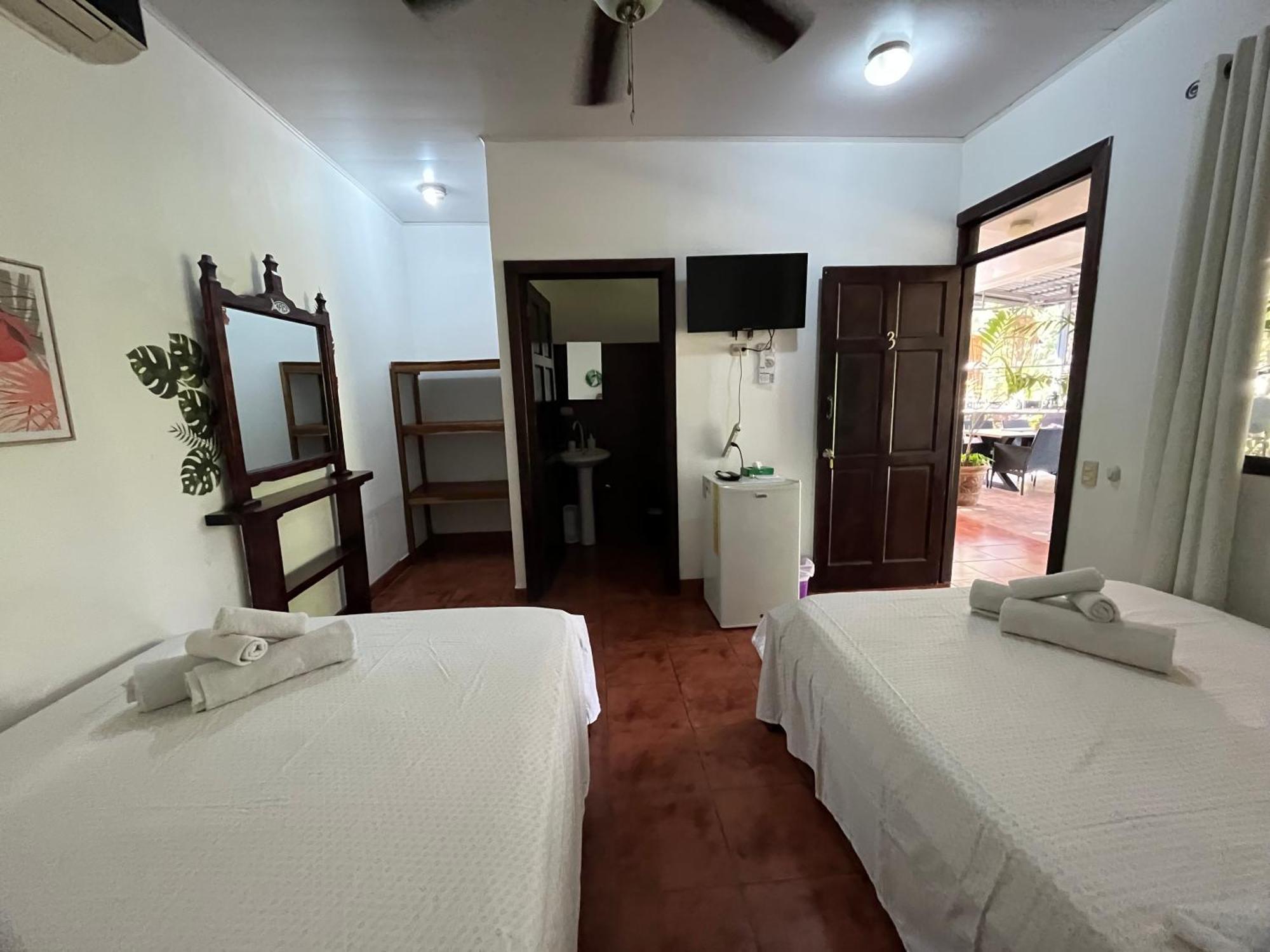 Bed and Breakfast La Jungla Puerto Carrillo Esterno foto